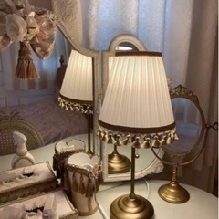 ロココ調テーブルランプ