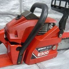 【中古】 エンジンチェーンソー　新ダイワ製E300型