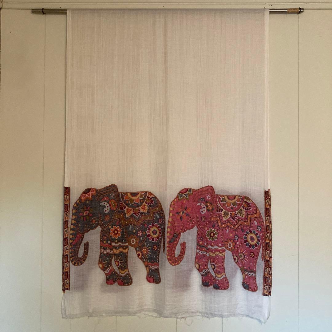 象の模様のストール