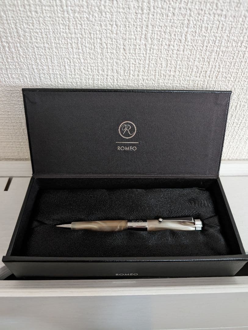 ロメオＮｏ．3 細軸イタリアンベージュ