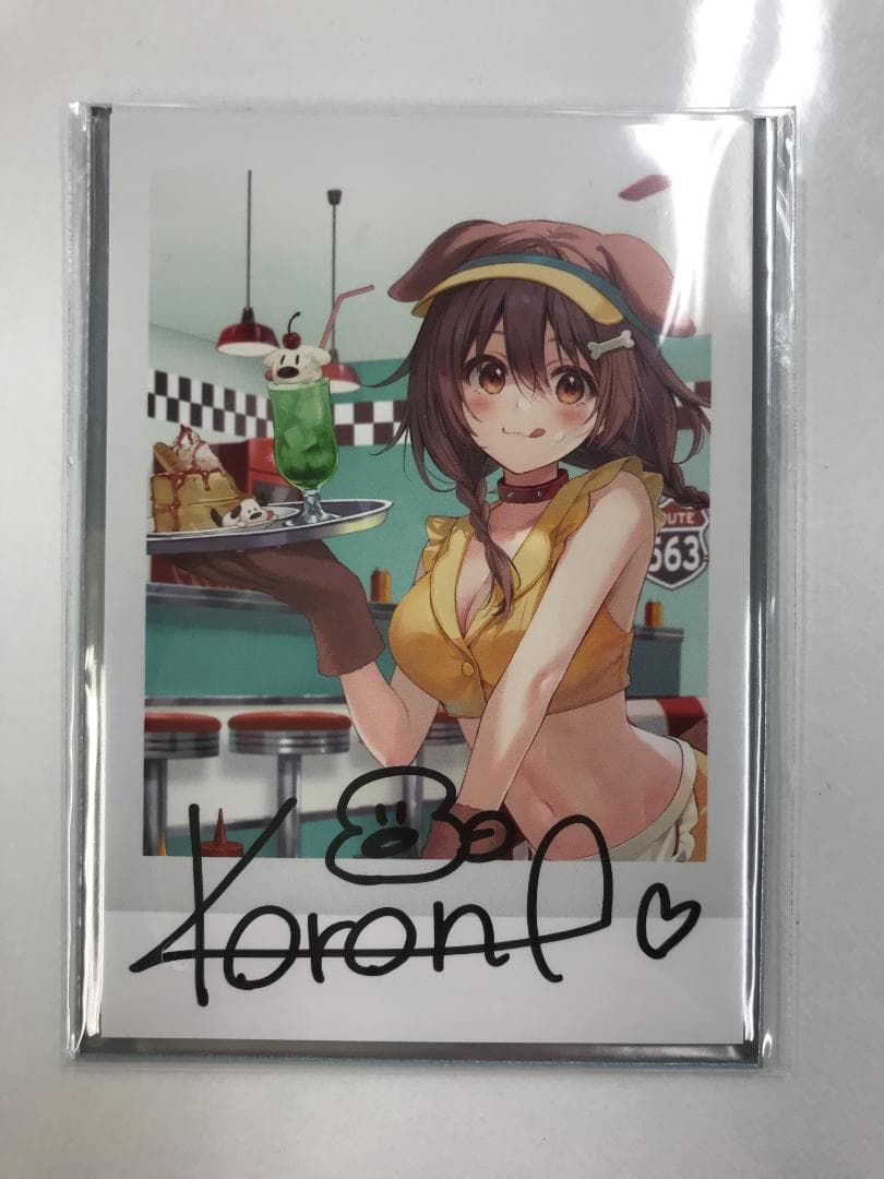 ★誕生日記念2022 直筆サイン入りチェキ風ブロマイドカード 戌神ころね