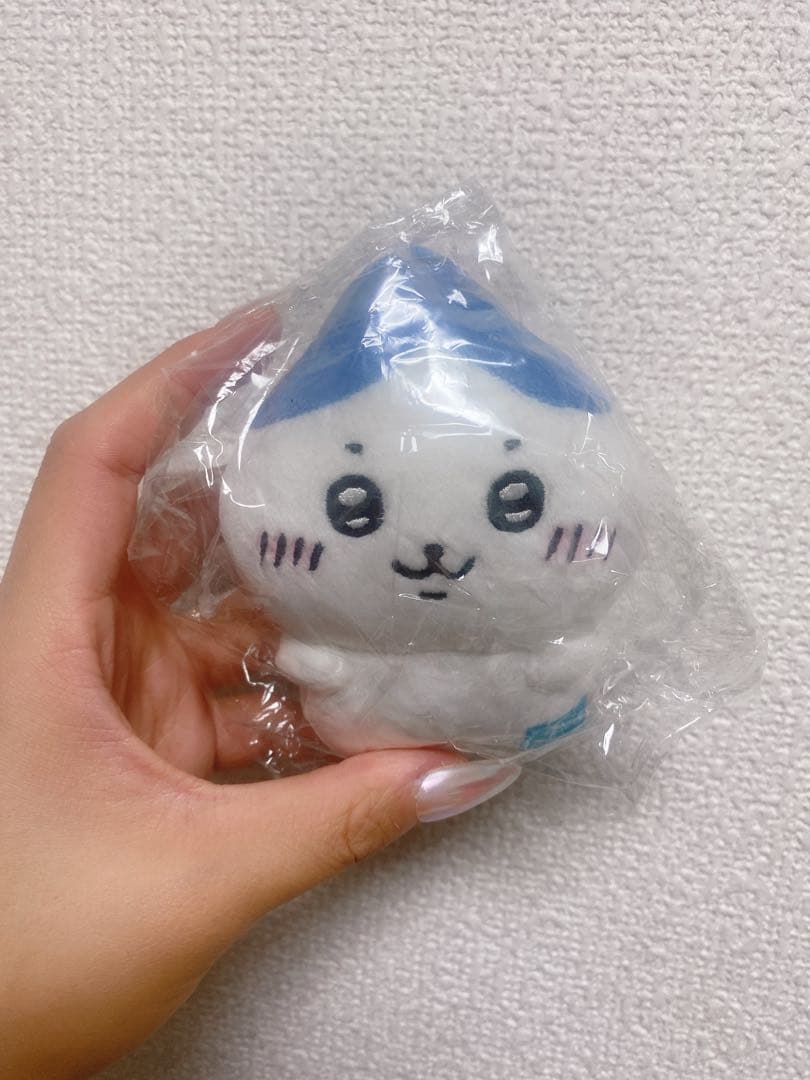 ちいかわつんマスコット(ハチワレ)タグ付き