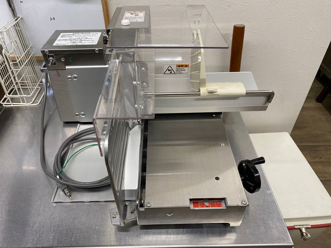 ハクラ精機１枚切り手動式パンスライサーAT700Z