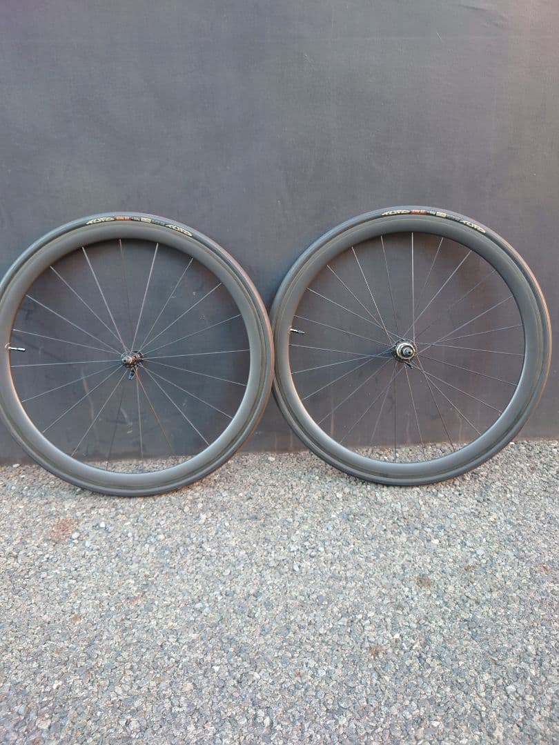 値下げ中 カーボンホイール リム高38mm 11速 チューブラータイヤ付き