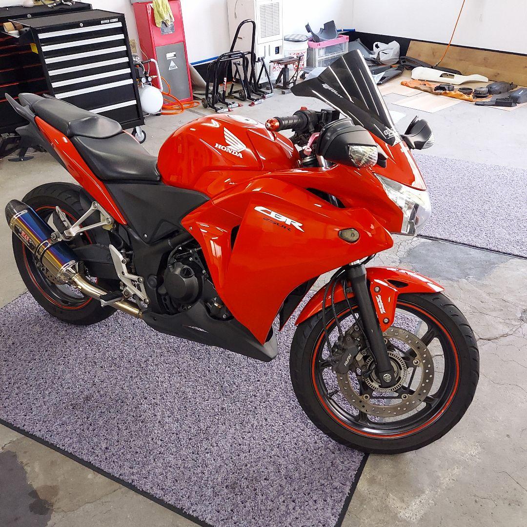 東京都練馬区 ホンダ CBR250R 車体 型式ＭＣ４１ ヨシムラマフラー付き