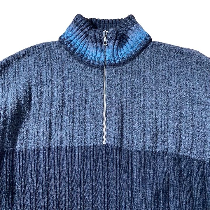 【完全一点物】秀逸デザイン イタリア製 ハイネック ニット