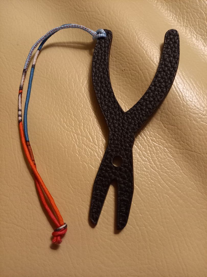 エルメスプティアッシュシザーハサミチャーム黒未使用