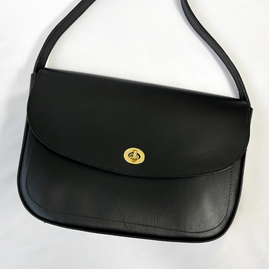 美品 ミミベリー アーティ レザー ショルダーバッグ ターンロック ブラック