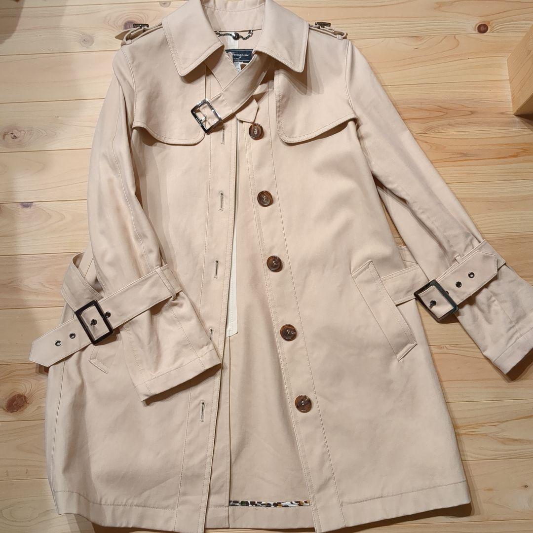 美品❗Ferragamoトレンチコート