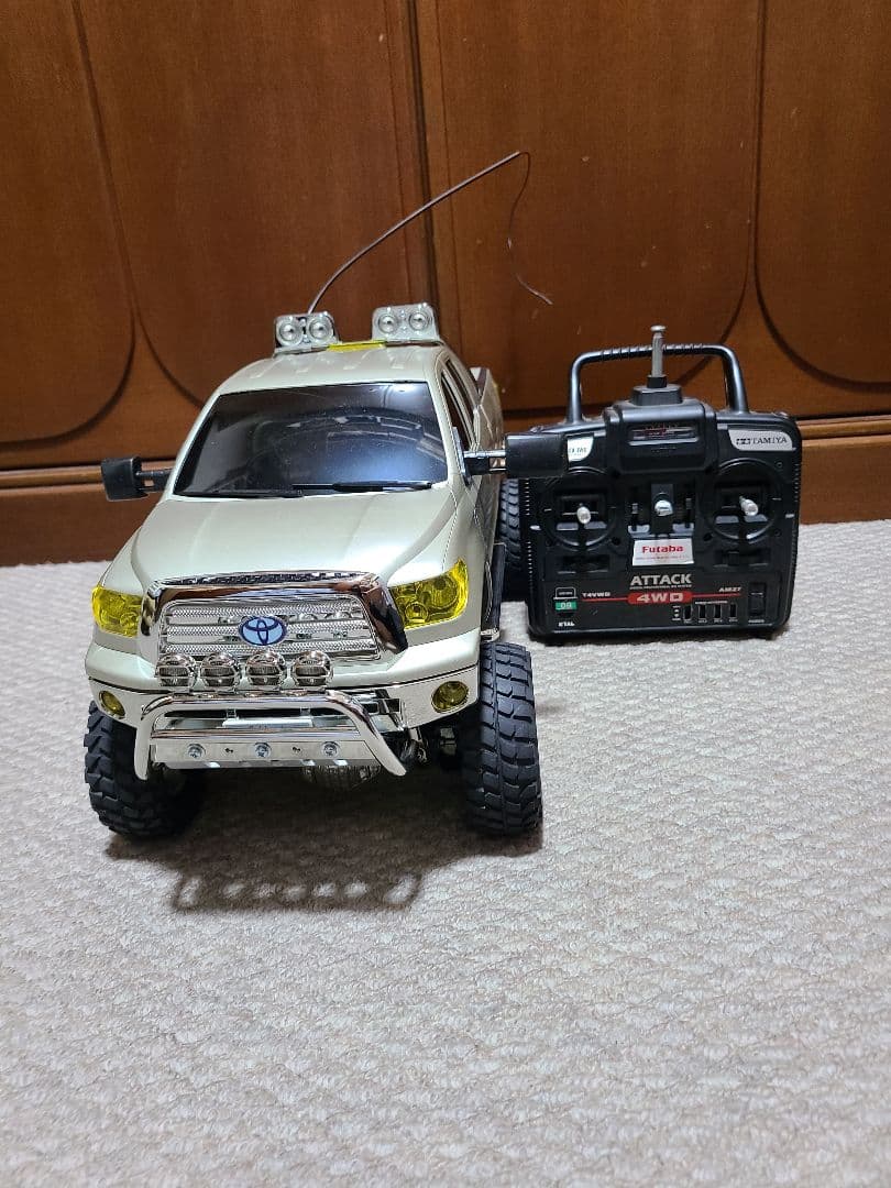 タミヤラジコン 1/10 トヨタ タンドラ ハイリフト プロポ付き
