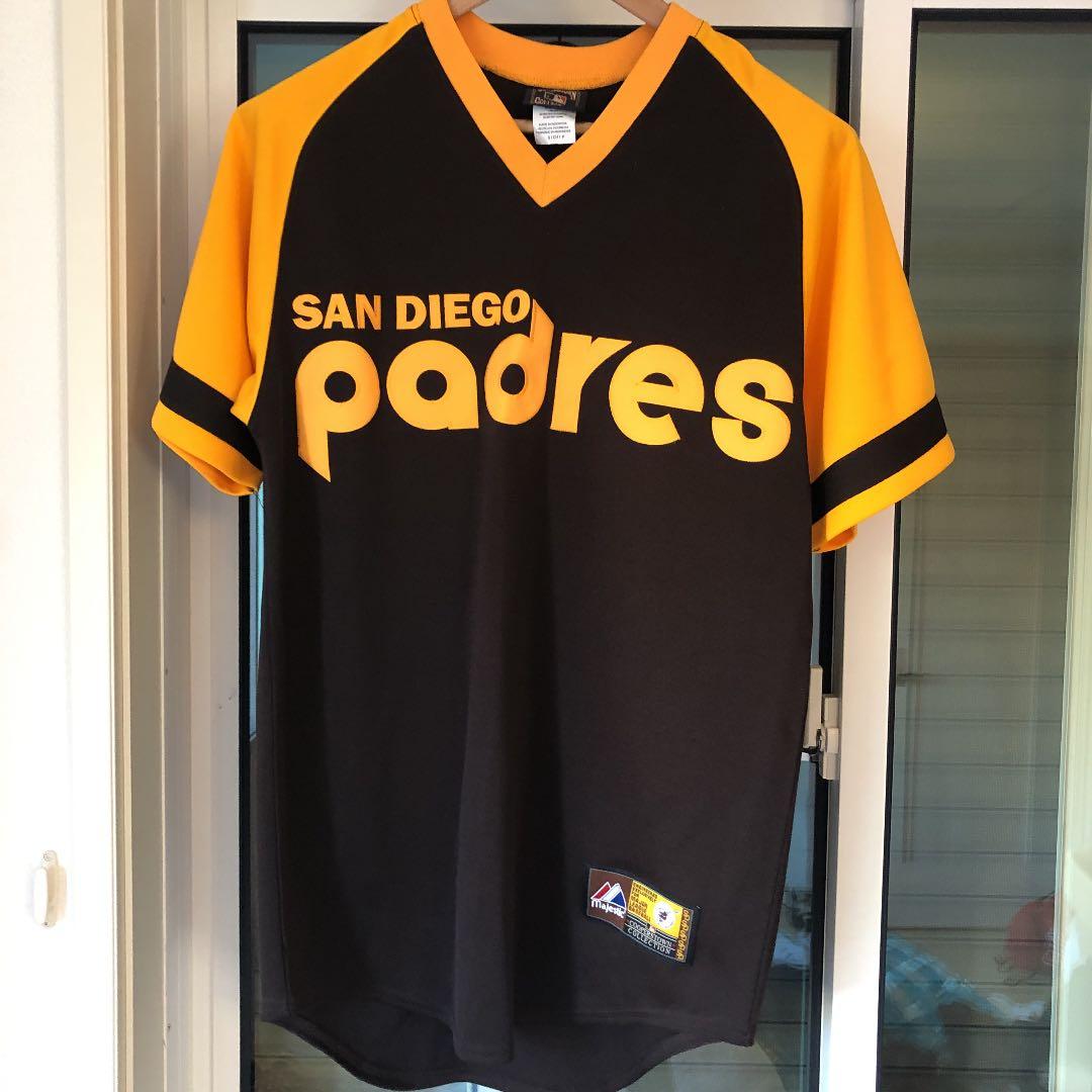 米国メジャーリーグ、サンディエゴパドレスのユニフォームです。