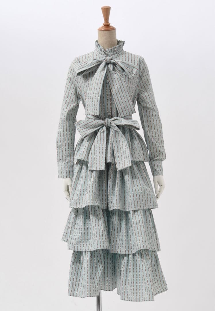 シスタージェーンティアードドレス