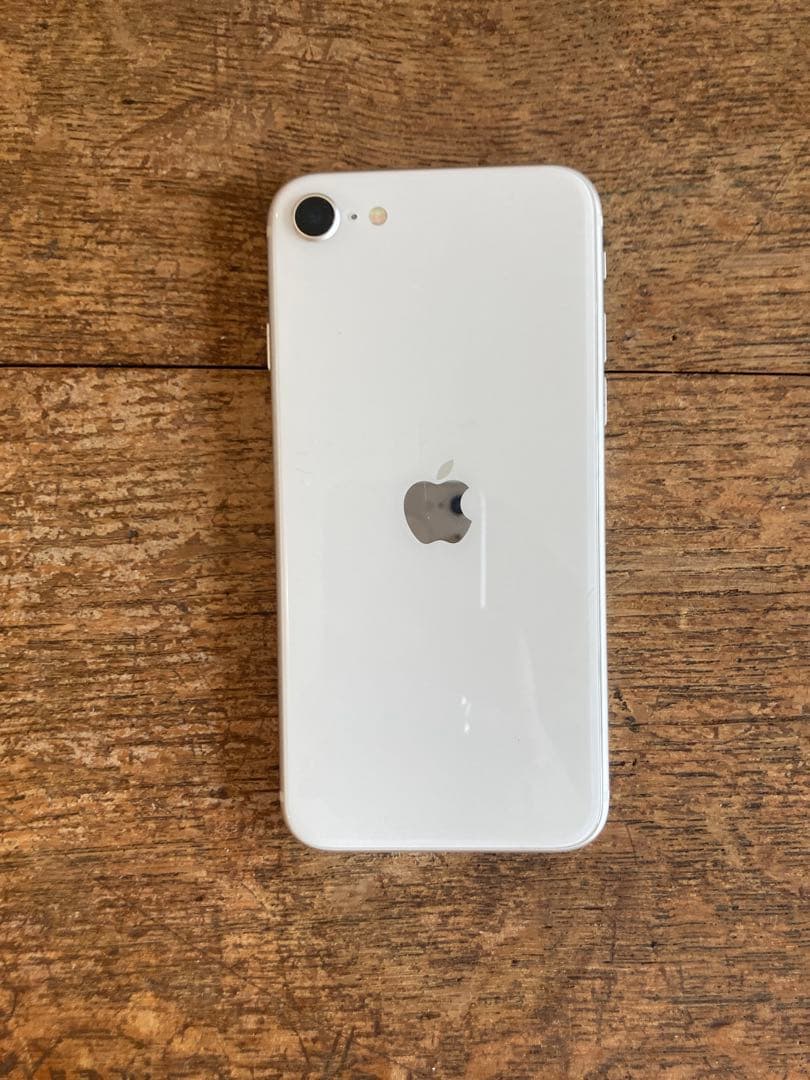 【第3世代】iPhoneSE 128GB スターライト 【海外版 SIMフリー】