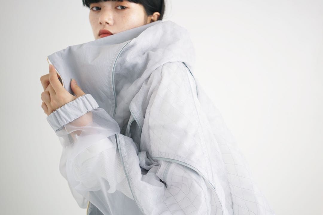 balmung 21SS07 キルトオーガンジ―ハイネックビッグパーカー 灰