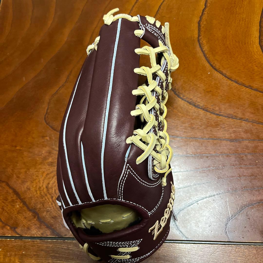 軟式外野手用グローブ