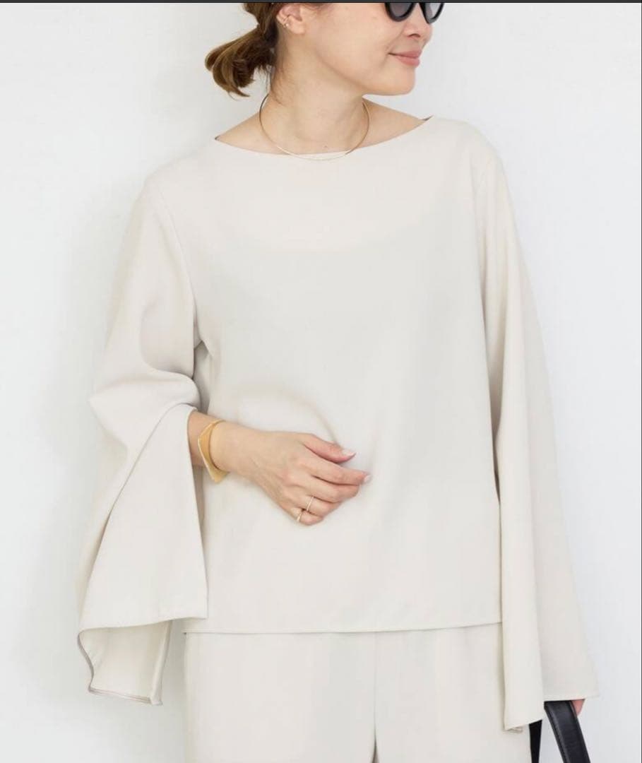 Sofia ジップスリーブ ブラウス