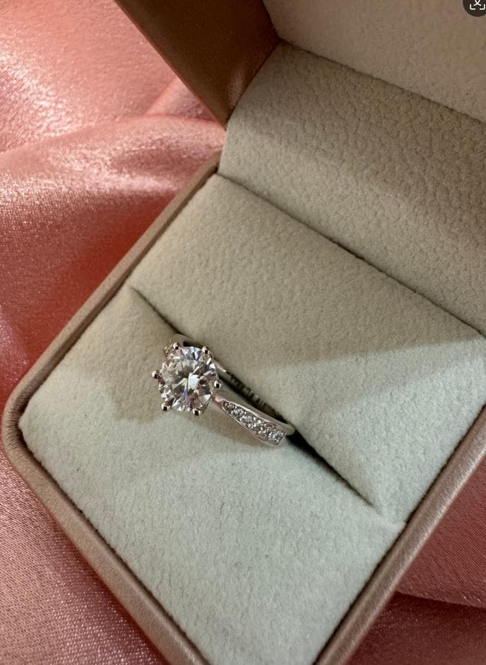 証明書付きの絶妙な高級1カラットダイヤモンドリング