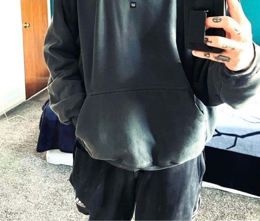yeezy gap balenciaga XS DARK GREY